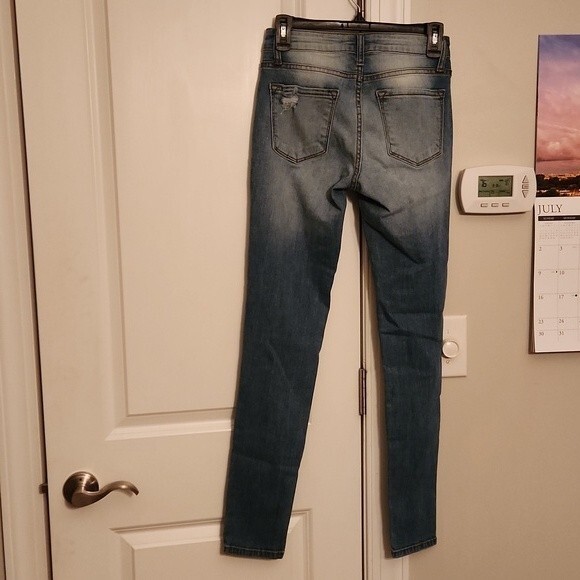 Kancan Women's Distressed Skinny Jeans Light Wash Size 26 - Picture 6 of 8